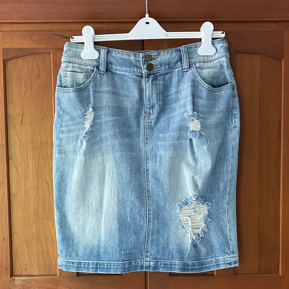 New York & Company Light Blue Distressed Pencil Skirt